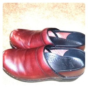 Cordovan Dansko classic clogs
